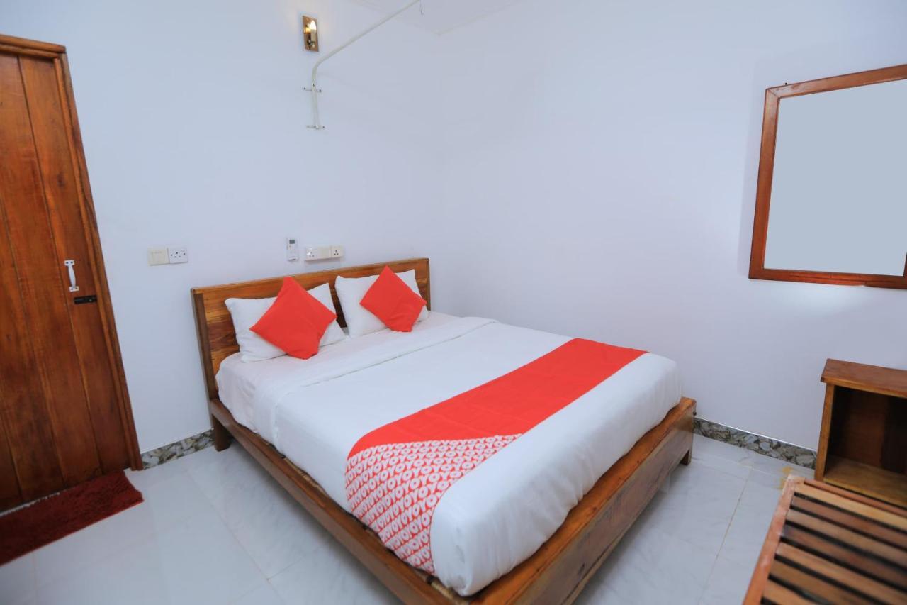Trinco Star Cabana Trincomalee Exterior foto